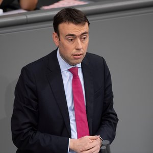 ნილს შმიდი